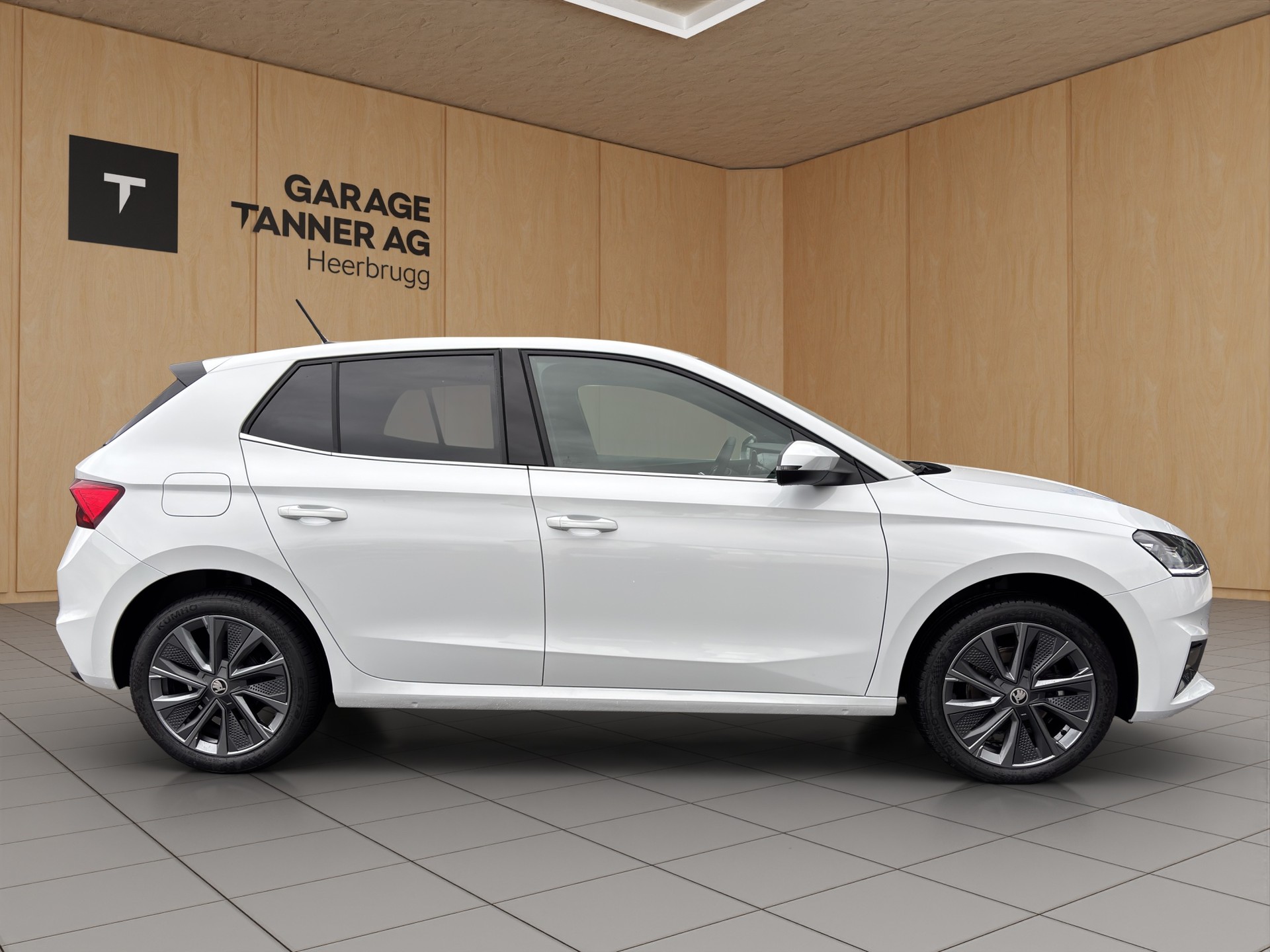 SKODA Fabia 1.0 TSI Dynamic DSG-showroom-element-3