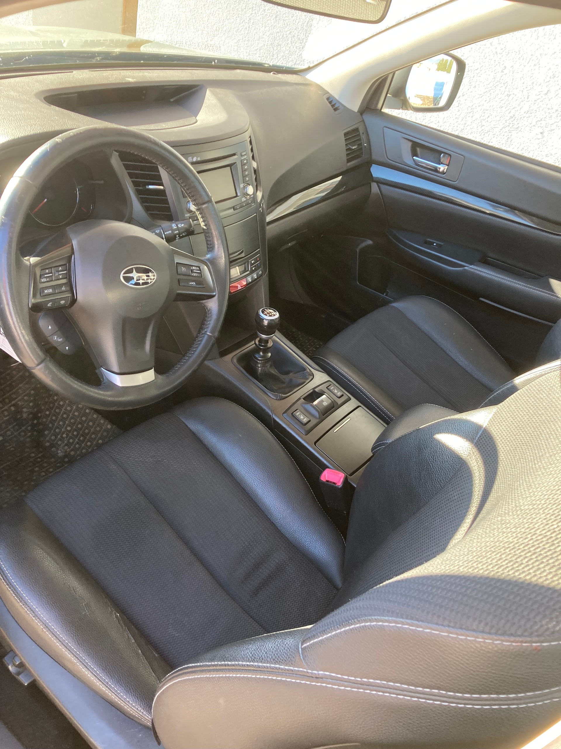 SUBARU Outback 2.0D Swiss AWD-image-2