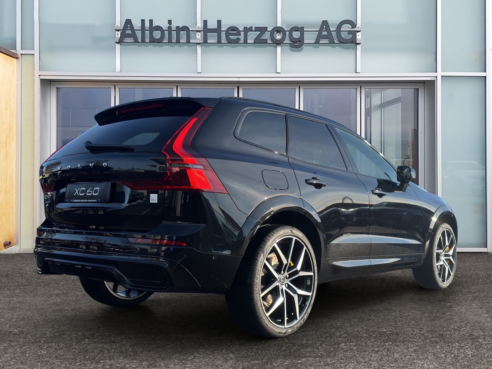 VOLVO XC60 2.0 T8 TE Polestar eAWD-showroom-element-3