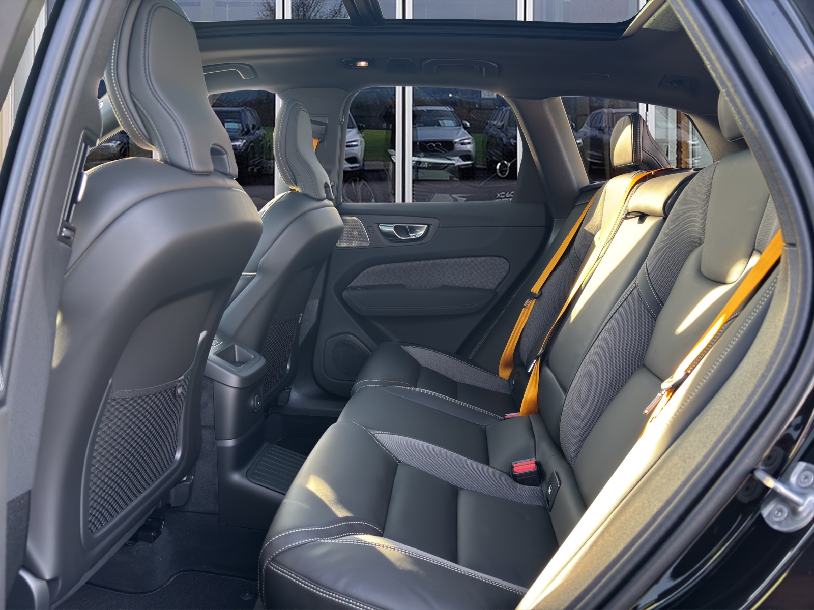 VOLVO XC60 2.0 T8 TE Polestar eAWD-image-7