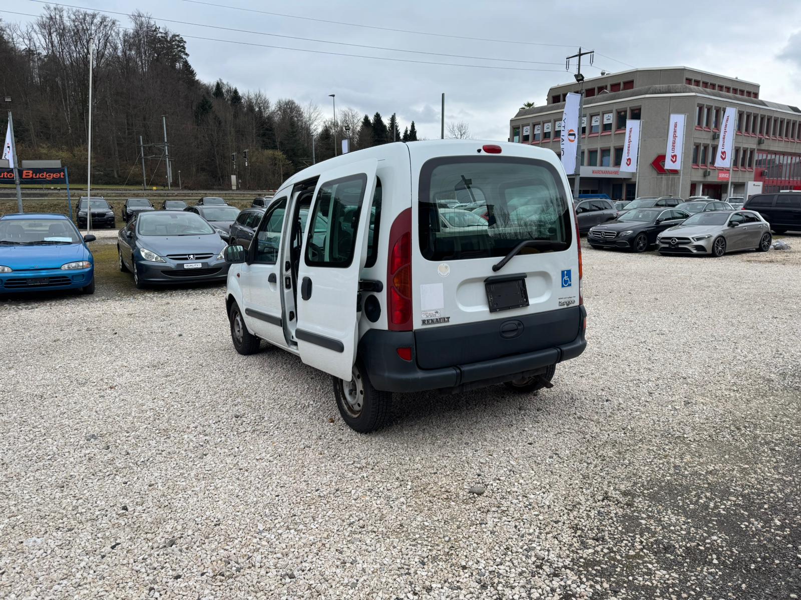RENAULT Kangoo 1.4 RXE Alizé Automatic-image-6
