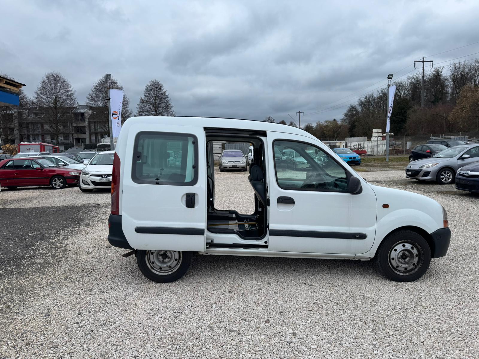RENAULT Kangoo 1.4 RXE Alizé Automatic-image-4