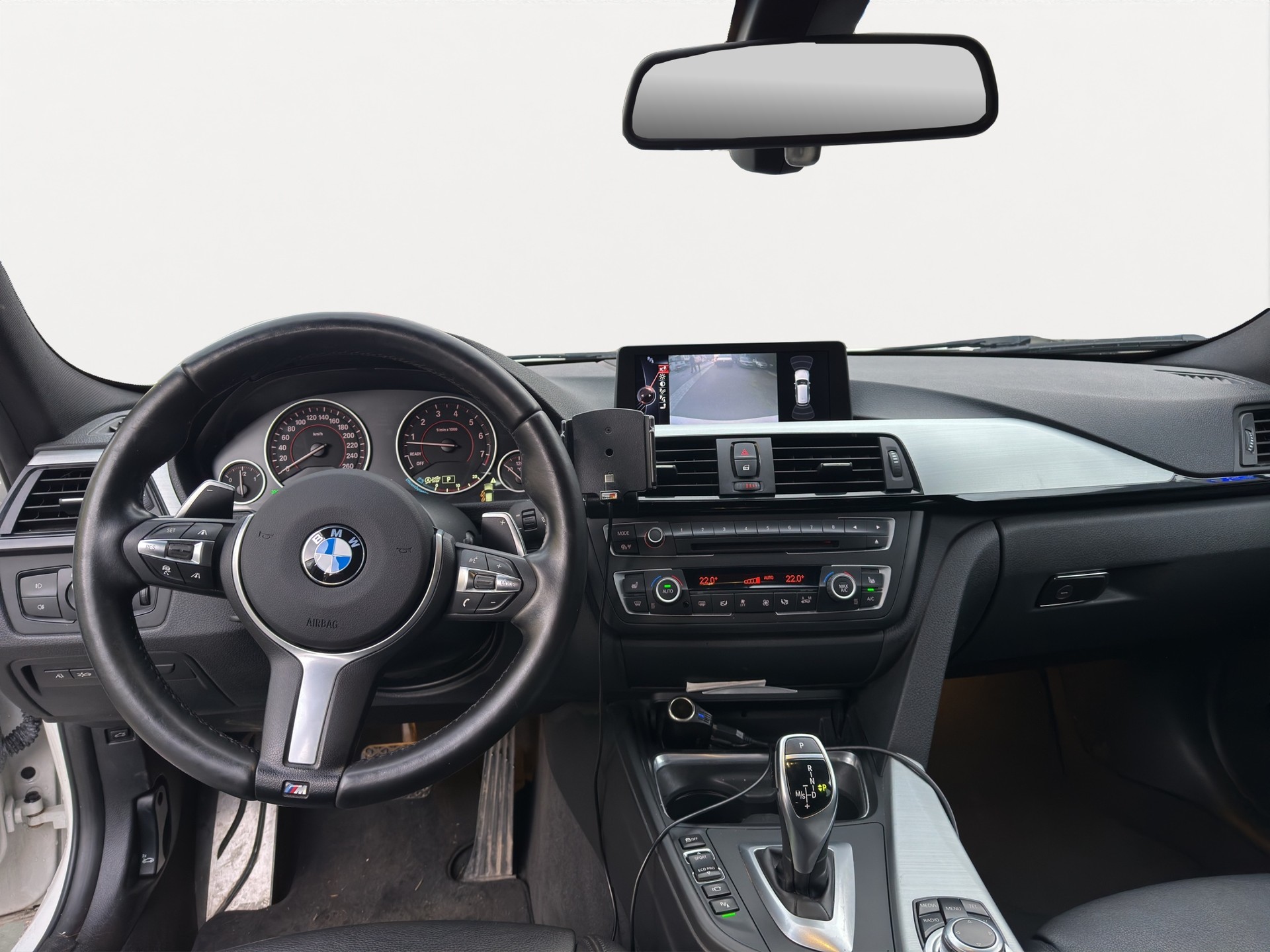 BMW 335i xDrive Touring Steptronic-image-6