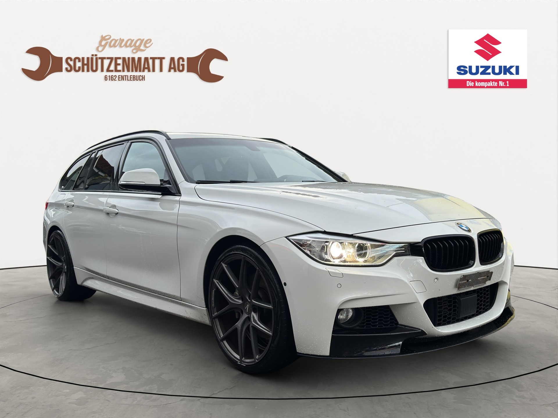 BMW 335i xDrive Touring Steptronic-image-1