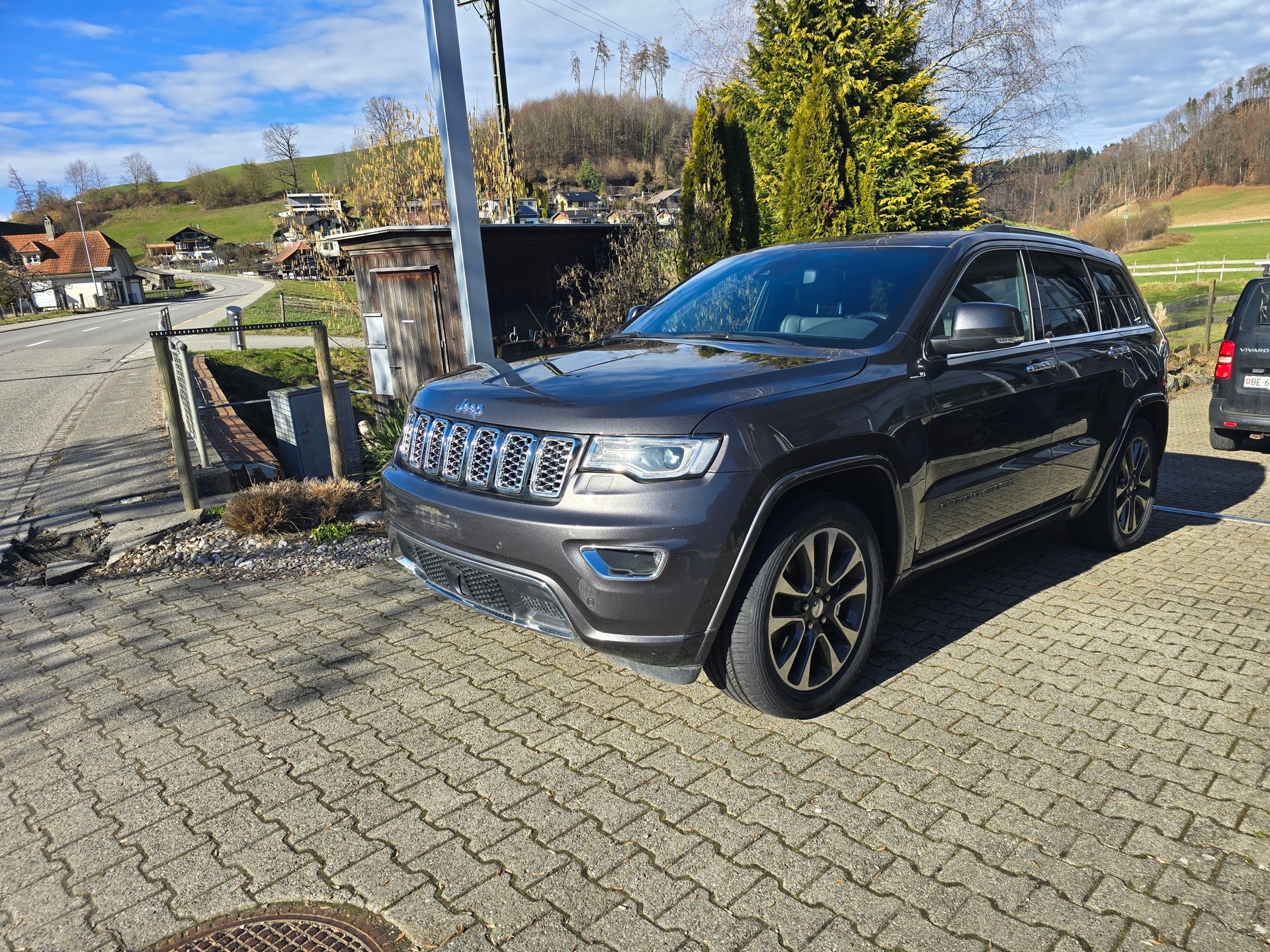 JEEP Grand Cherokee 3.0 CRD Overland Automatic-showroom-element-1