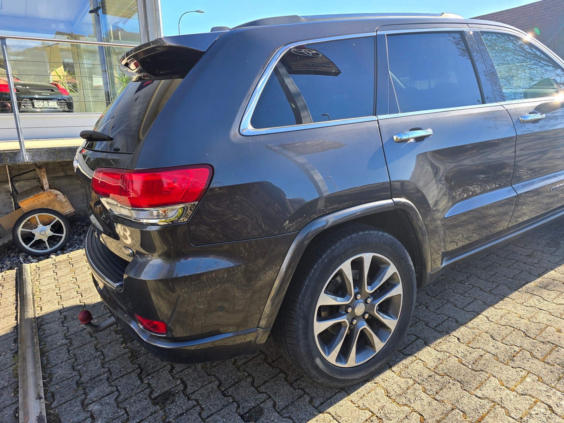 JEEP Grand Cherokee 3.0 CRD Overland Automatic-image-4