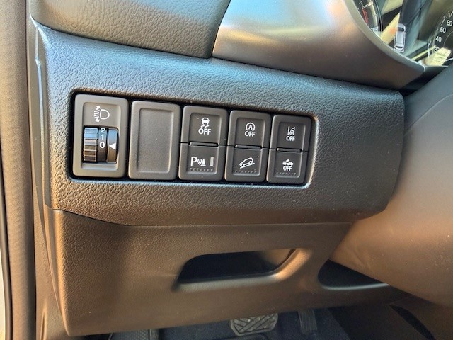 SUZUKI Vitara 1.4 Boosterjet Compact + 4x4 Hybrid Automatic-image-11