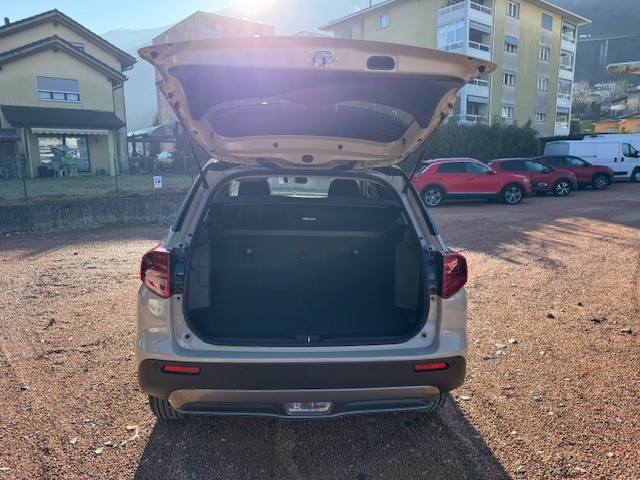 SUZUKI Vitara 1.4 Boosterjet Compact + 4x4 Hybrid Automatic-image-6