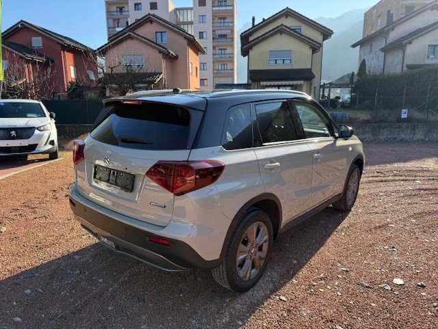 SUZUKI Vitara 1.4 Boosterjet Compact + 4x4 Hybrid Automatic-image-1