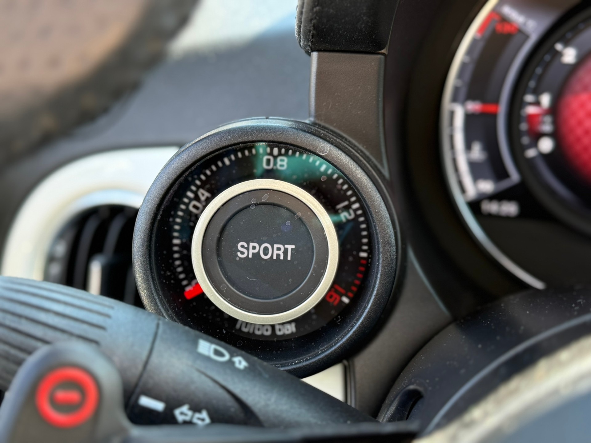FIAT 595C 1.4 16V Turbo Abarth Dualogic-image-10