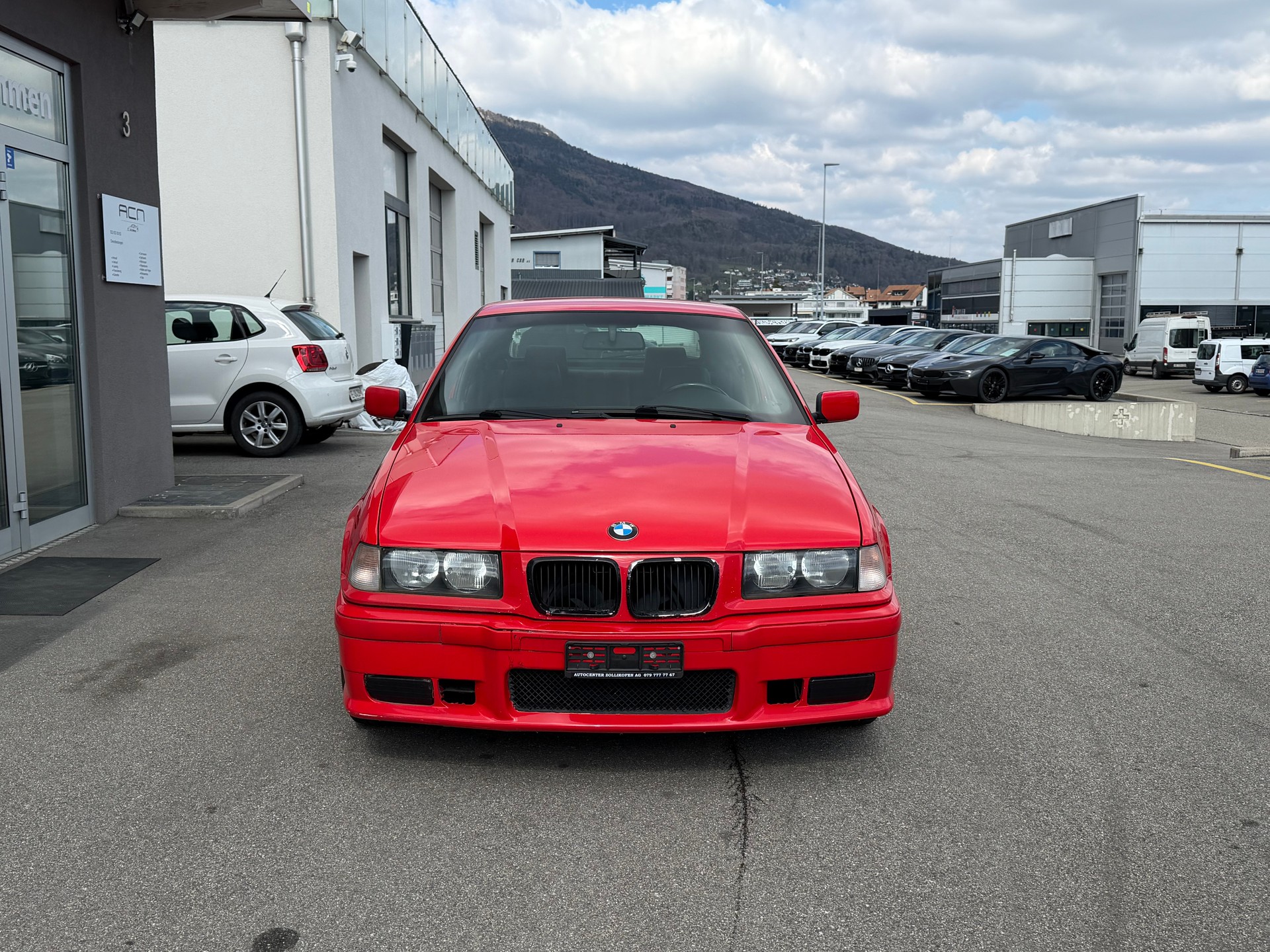 BMW 323ti Compact Sport-showroom-element-1