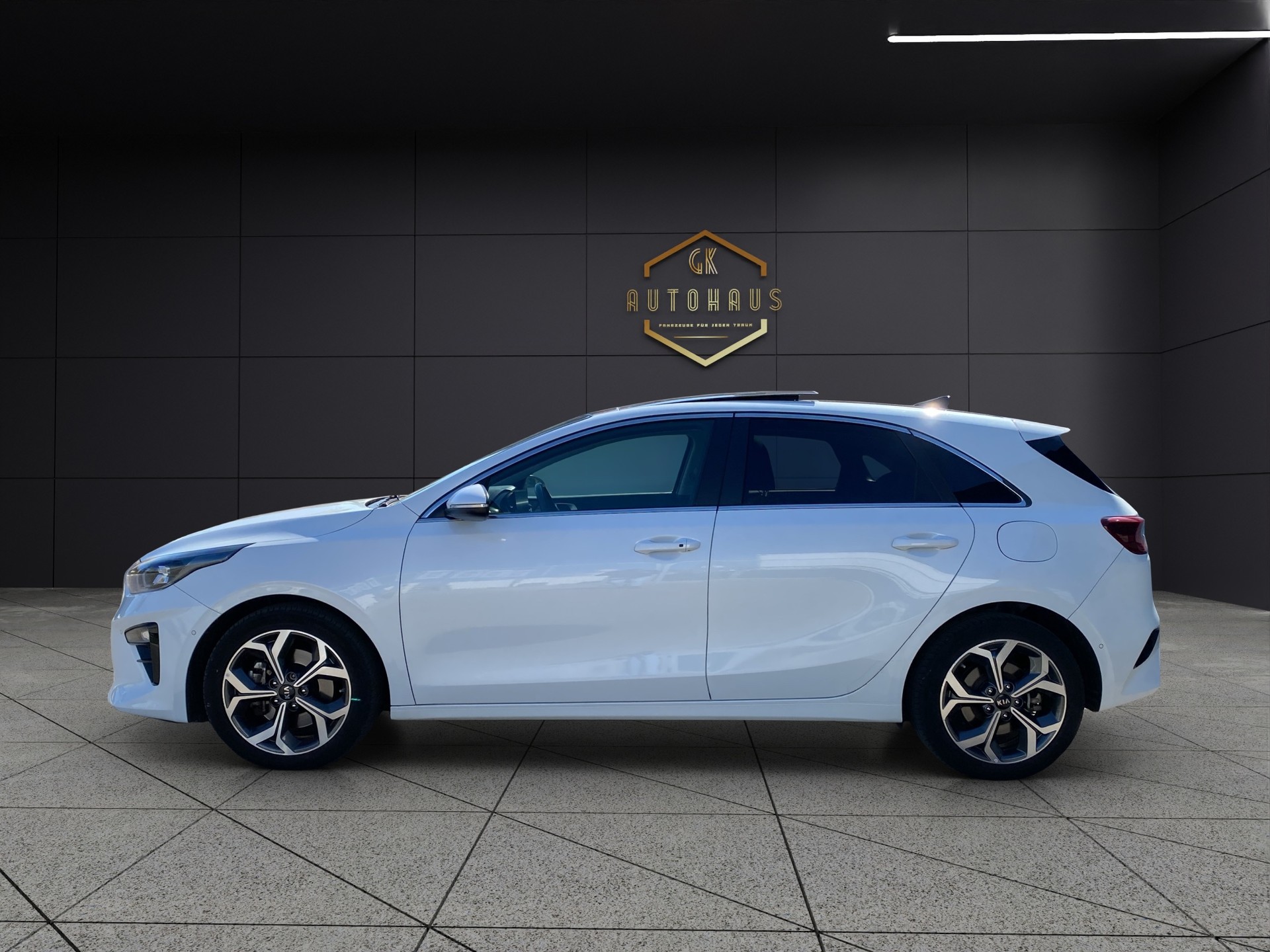 KIA Ceed 1.4 T-GDi Style DCT-image-1