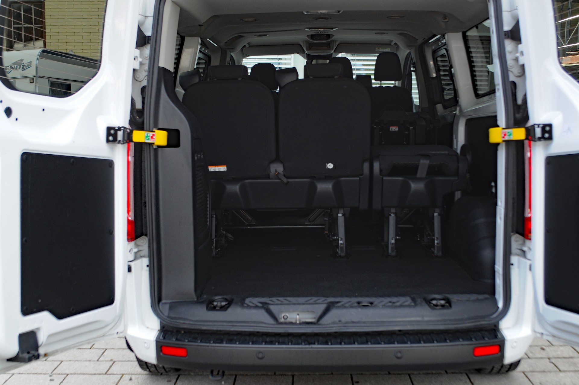 FORD 320 L2H1-image-15