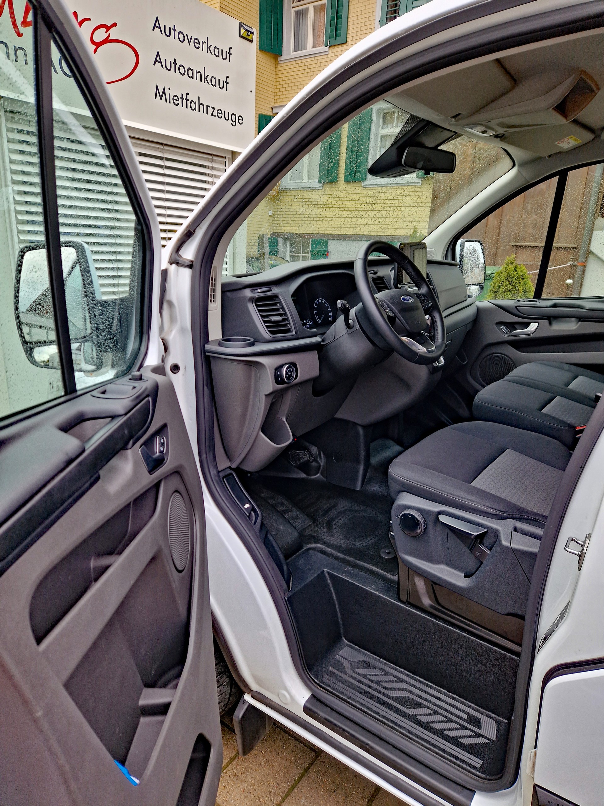 FORD 320 L2H1-image-8