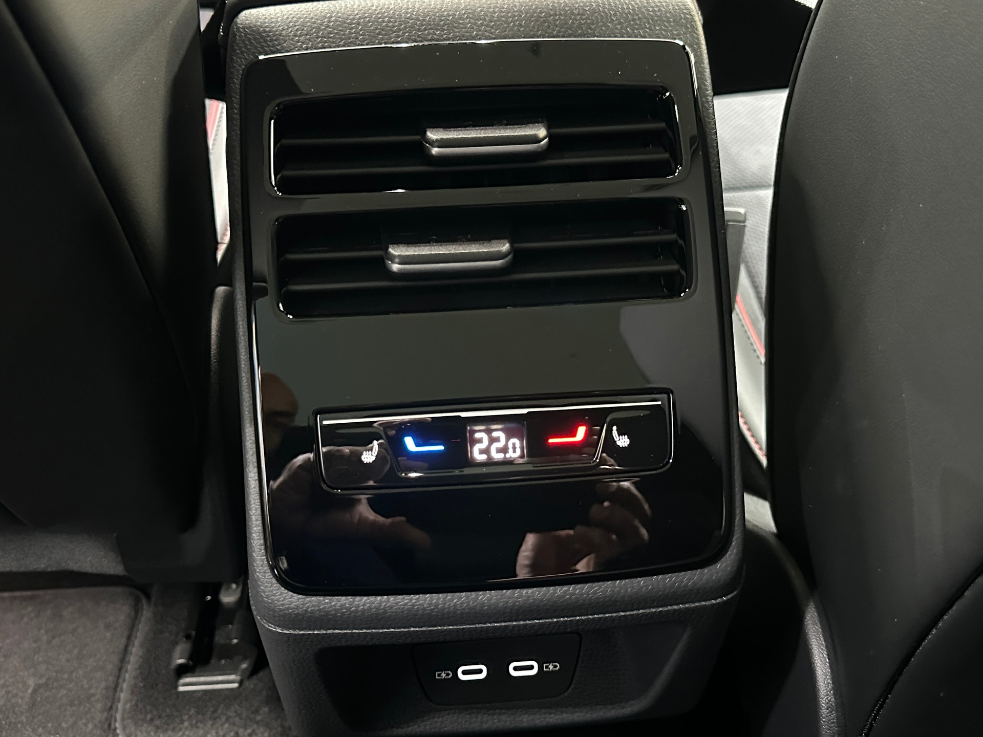 VW ID.7 Tourer GTX 86 kWh GTX 4 Motion-image-11