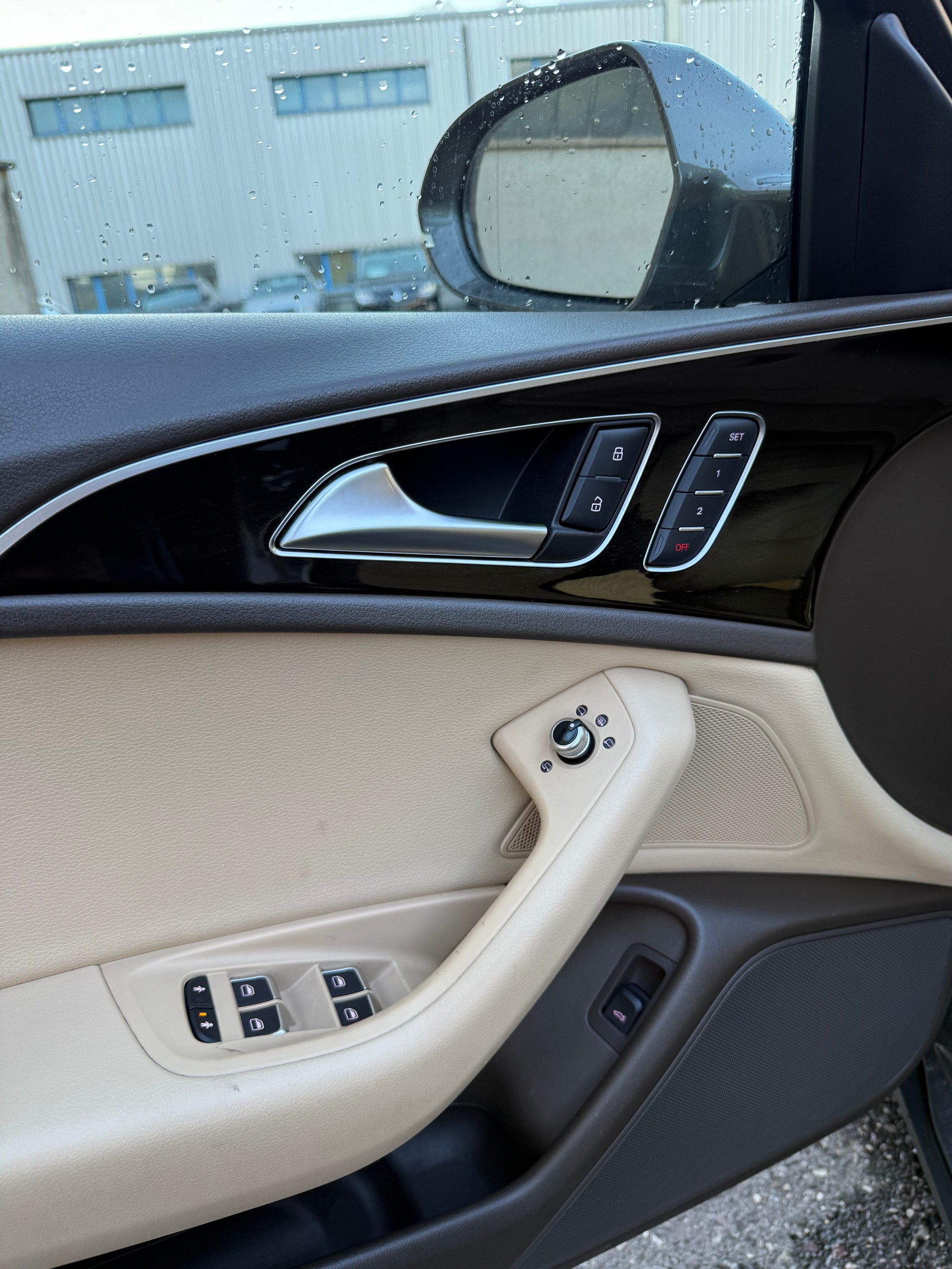 AUDI A6 Avant 3.0 TDI V6 quattro S-tronic-image-19