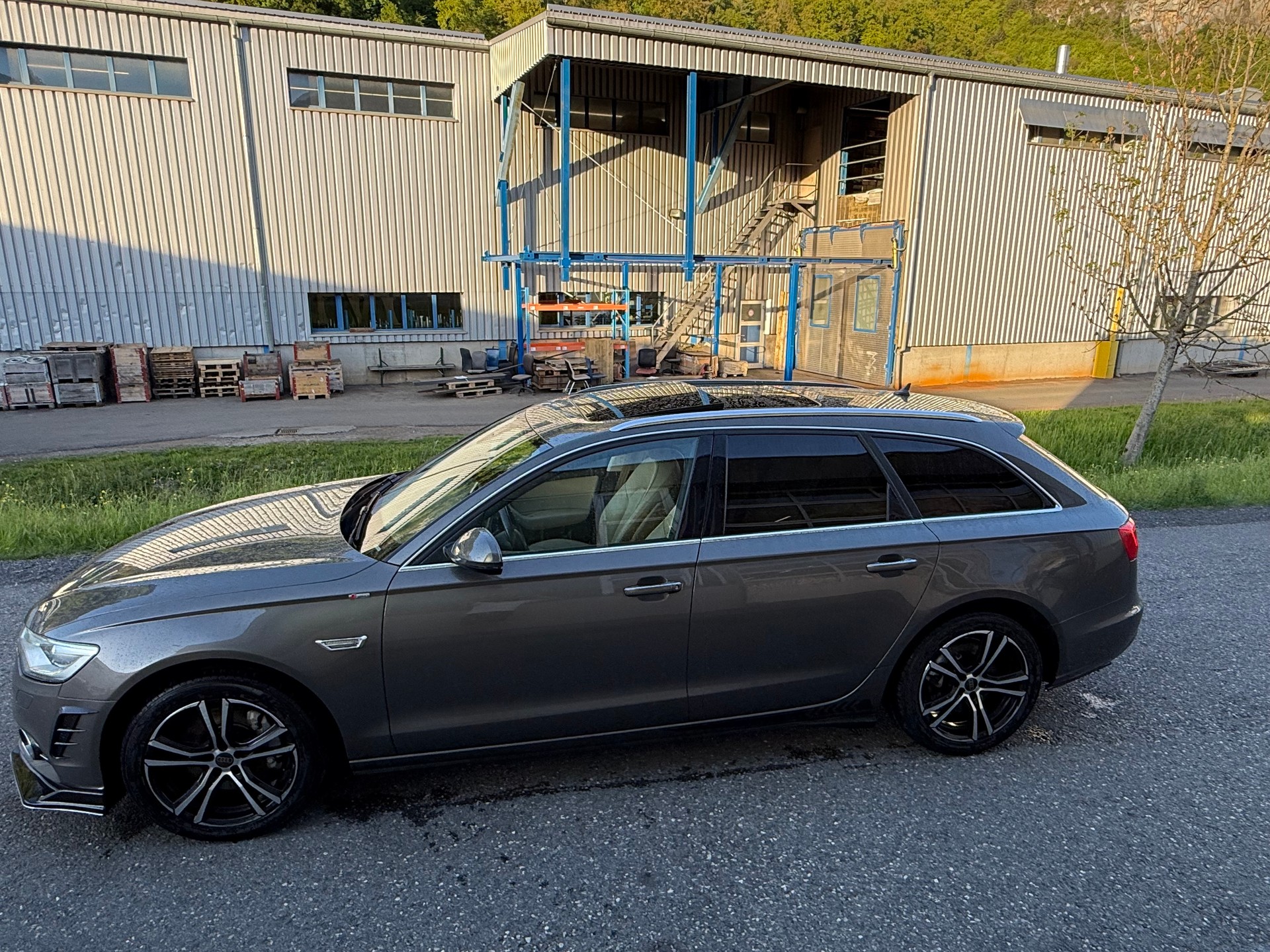 AUDI A6 Avant 3.0 TDI V6 quattro S-tronic-image-11
