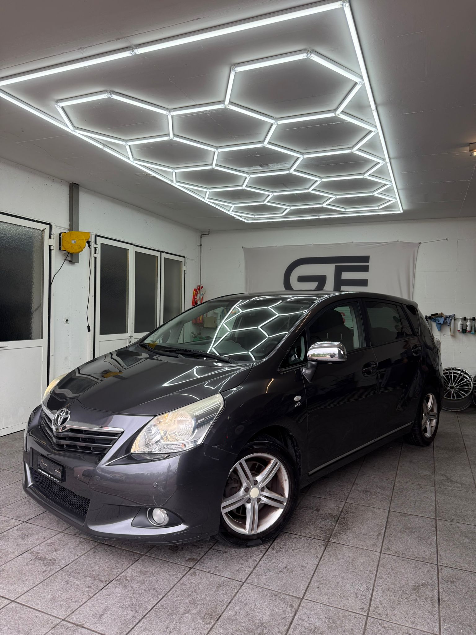 TOYOTA Verso 2.2 D-CAT Linea Sol Premium Automatic
