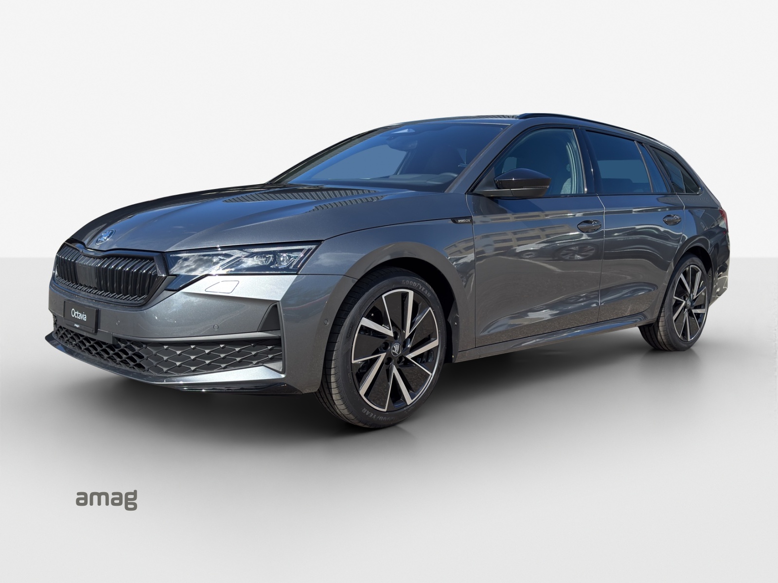 SKODA Octavia Combi 2.0 TSI DSG Dynamic 4x4