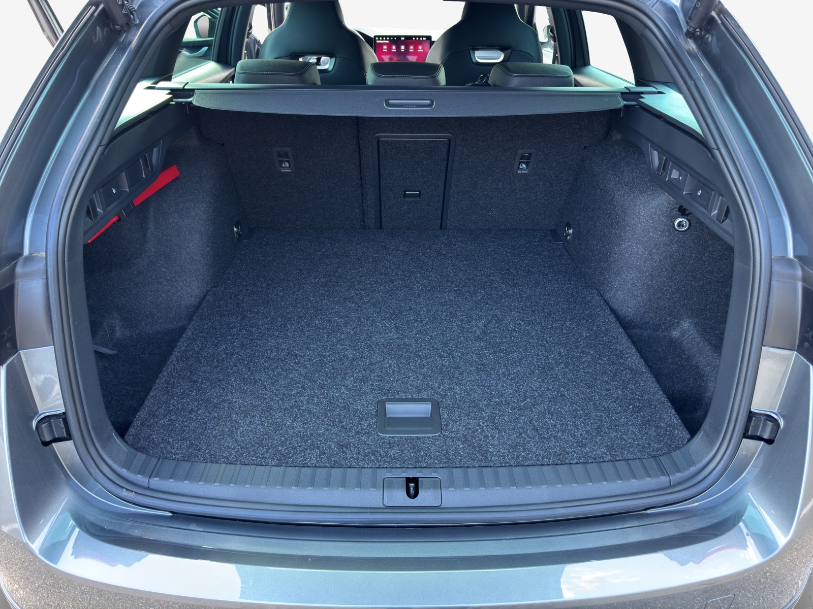 SKODA Octavia Combi 2.0 TSI DSG Dynamic 4x4-image-12