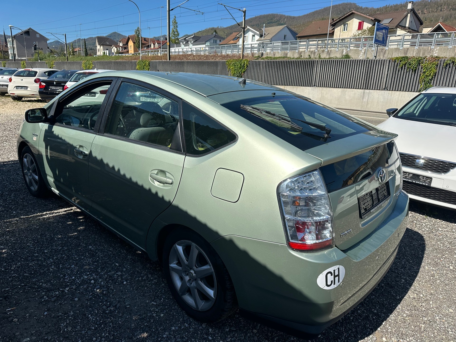 TOYOTA Prius 1.5 16V Hybrid-image-2
