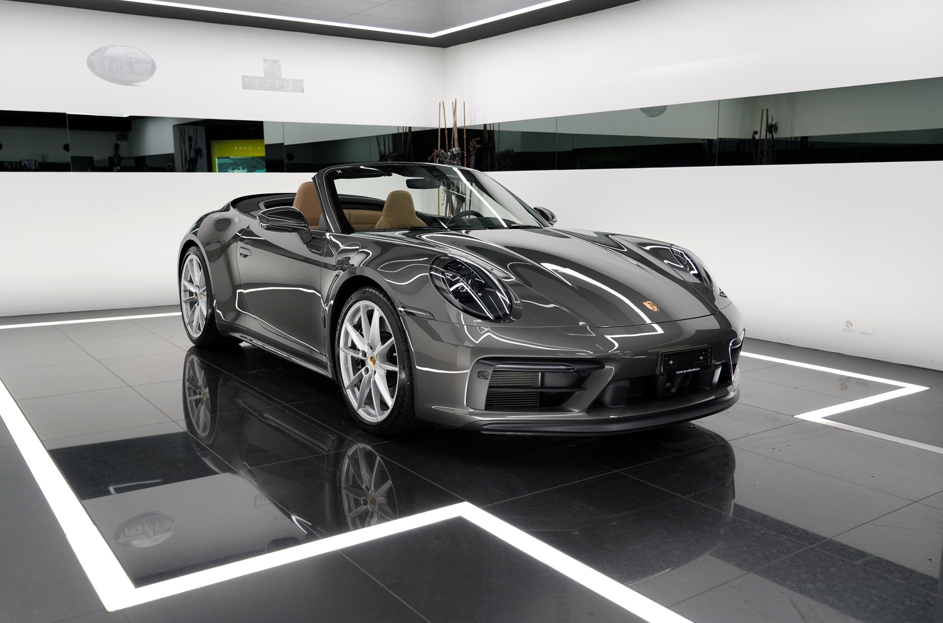 PORSCHE 911 Carrera 4 GTS Cabr.-showroom-element-1