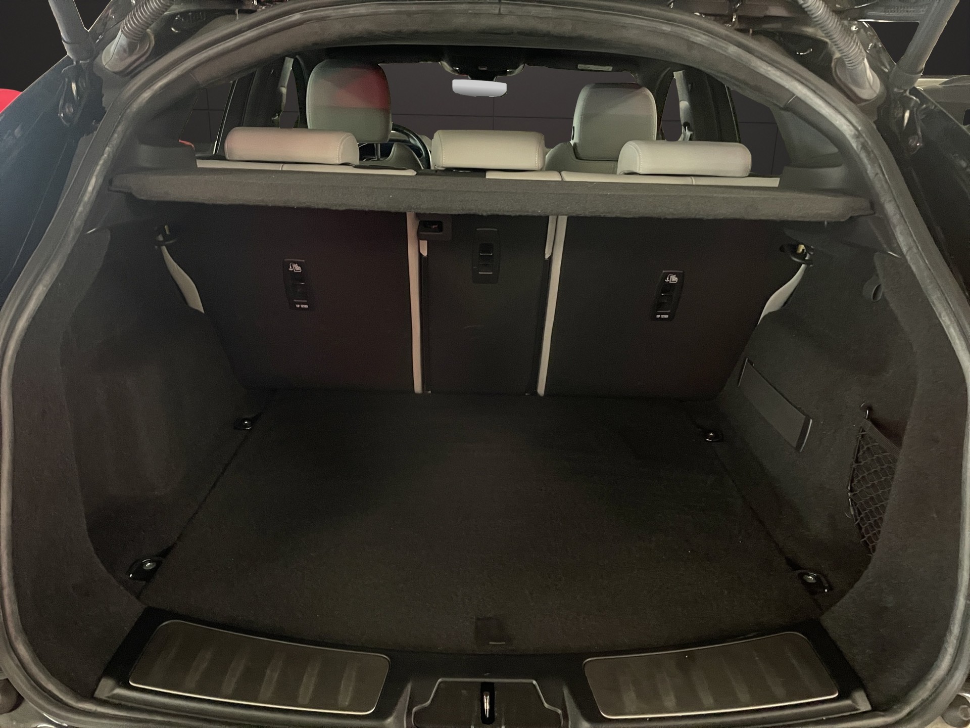 JAGUAR E-Pace 2.0d D165 AWD-image-12