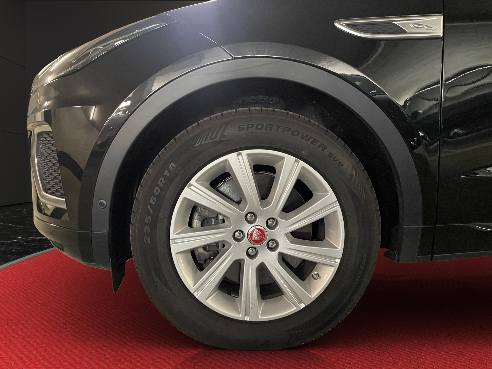 JAGUAR E-Pace 2.0d D165 AWD-image-13
