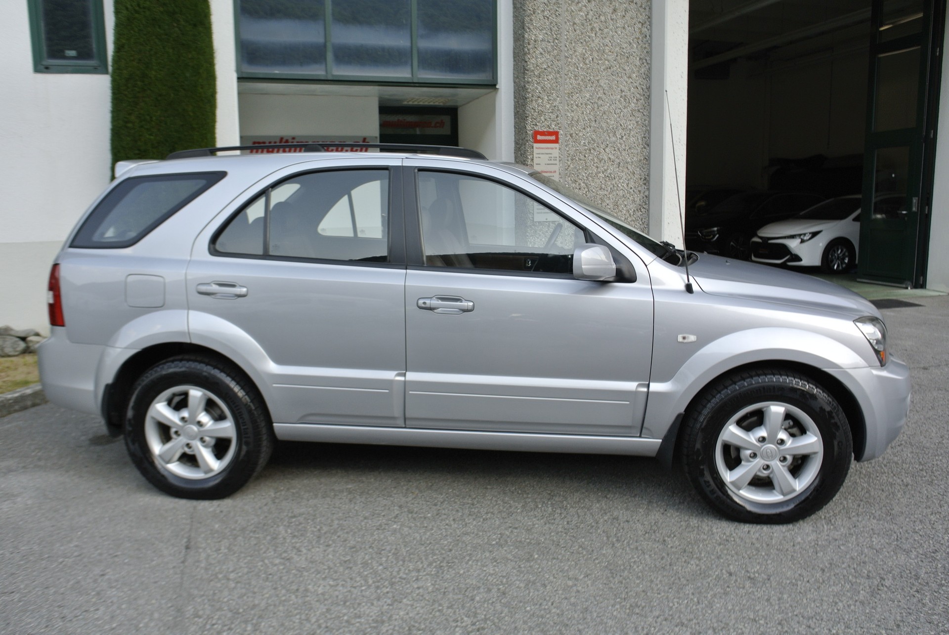 KIA Sorento 2.5 CRDI-image-5