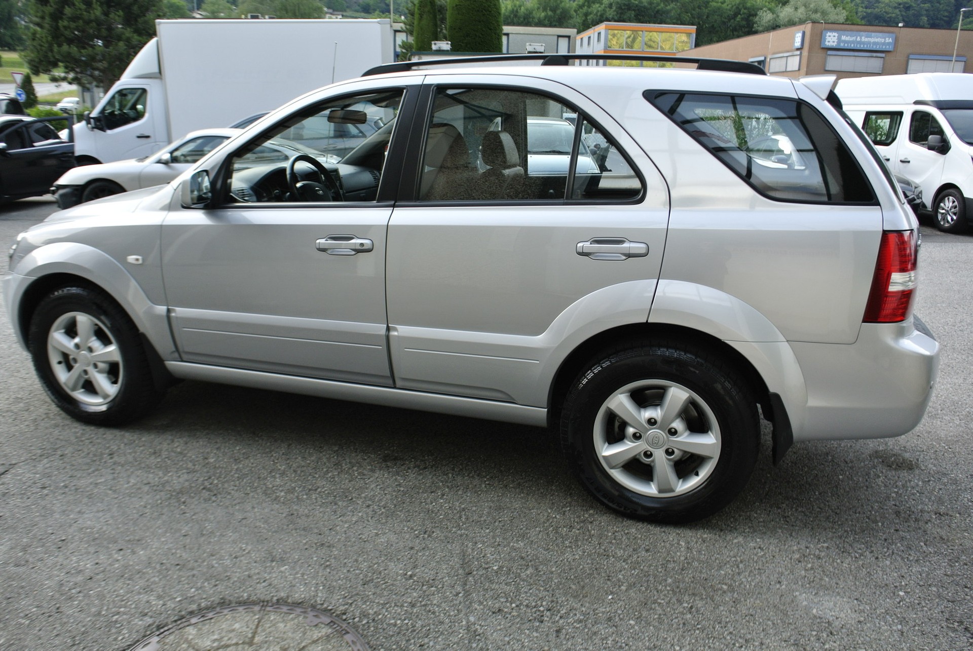 KIA Sorento 2.5 CRDI-image-10