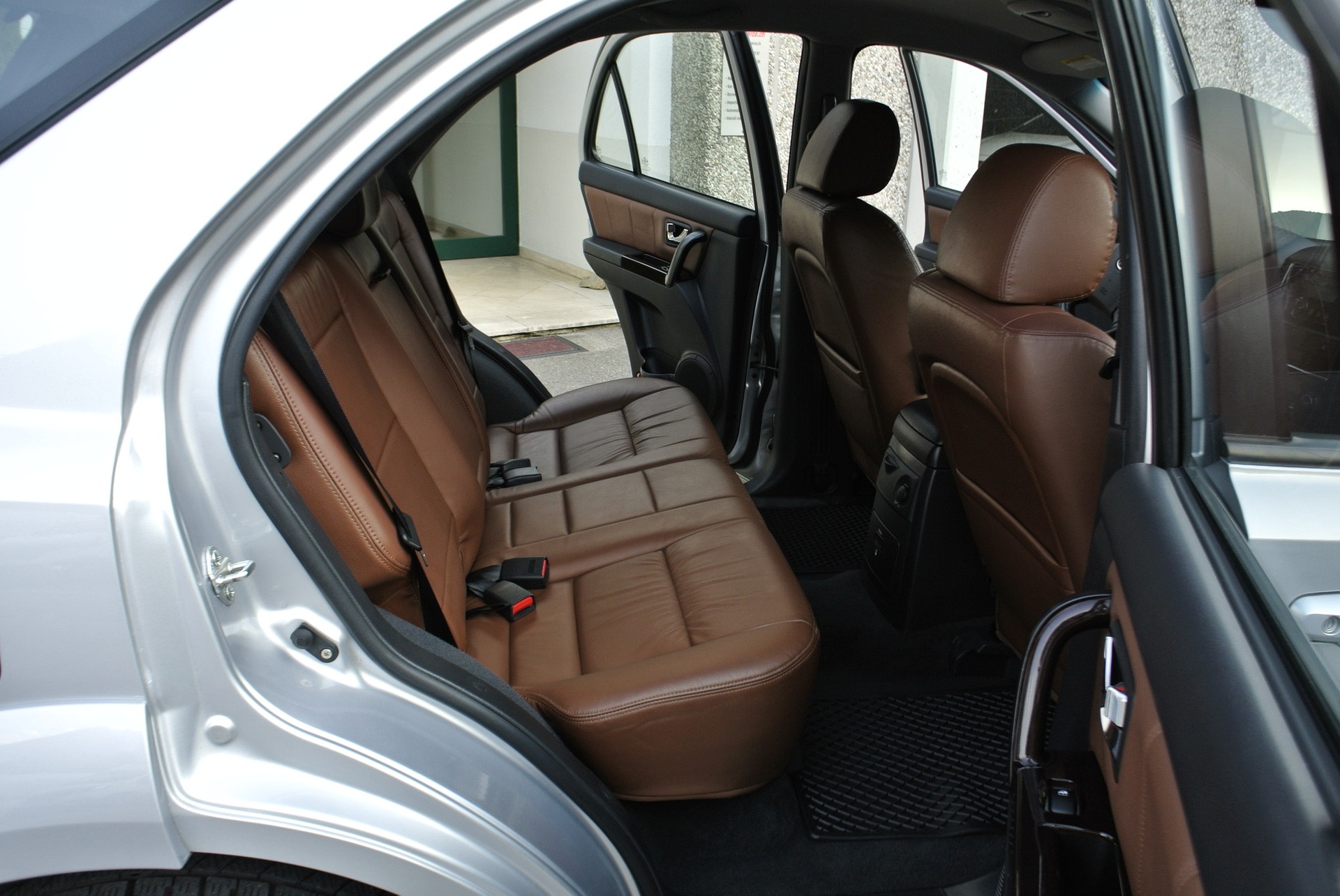 KIA Sorento 2.5 CRDI-image-14