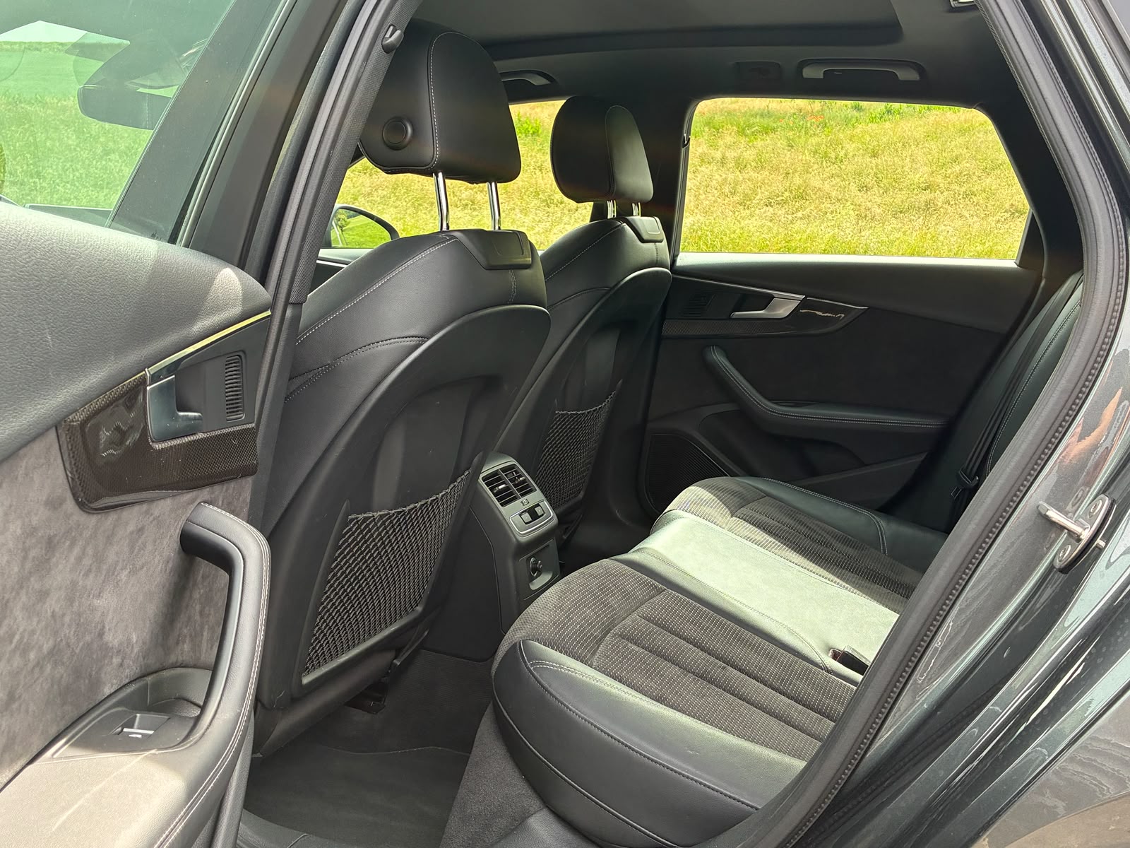 AUDI S4 Avant 3.0 TFSI quattro tiptronic-image-11