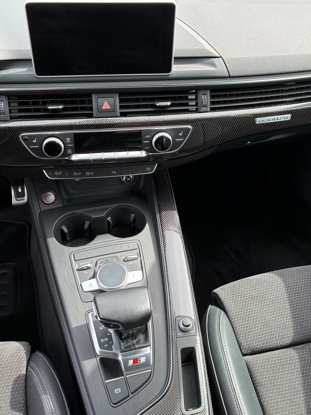 AUDI S4 Avant 3.0 TFSI quattro tiptronic-image-15