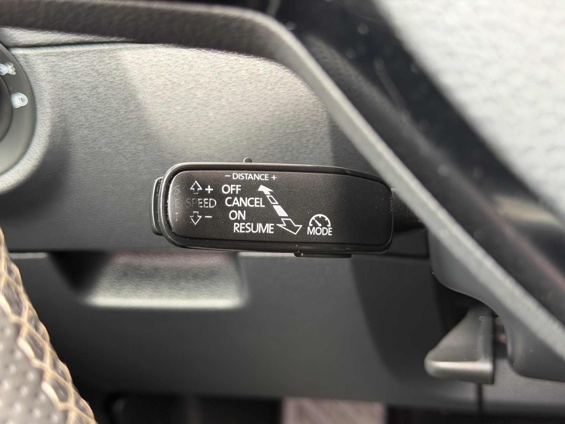 SKODA Octavia Combi 2.0 TSI RS DSG-image-15