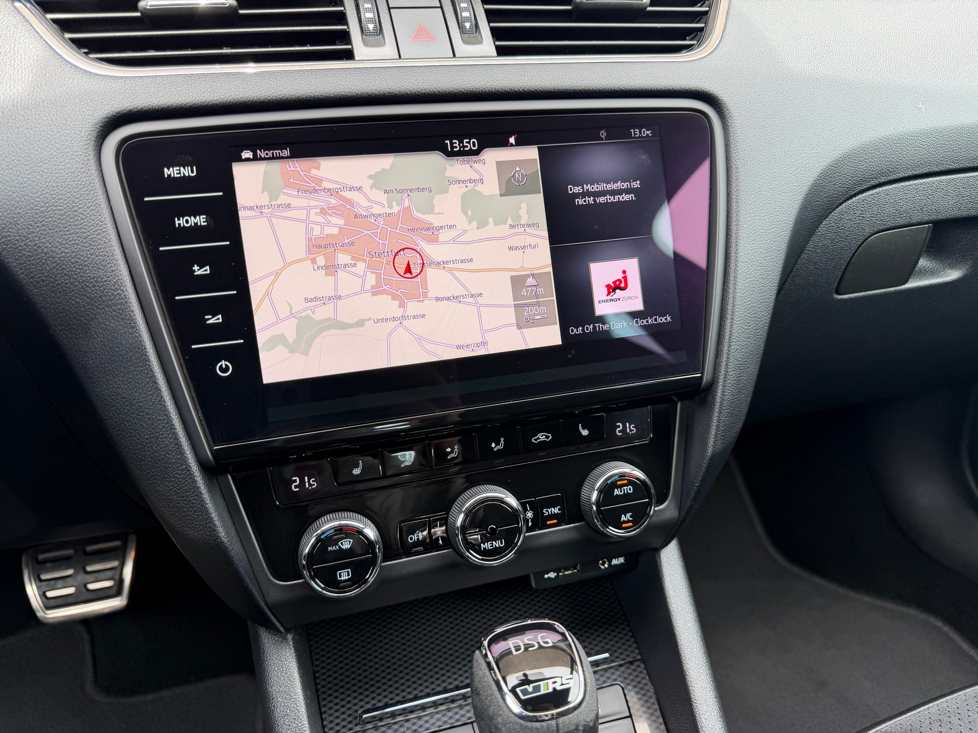 SKODA Octavia Combi 2.0 TSI RS DSG-image-17