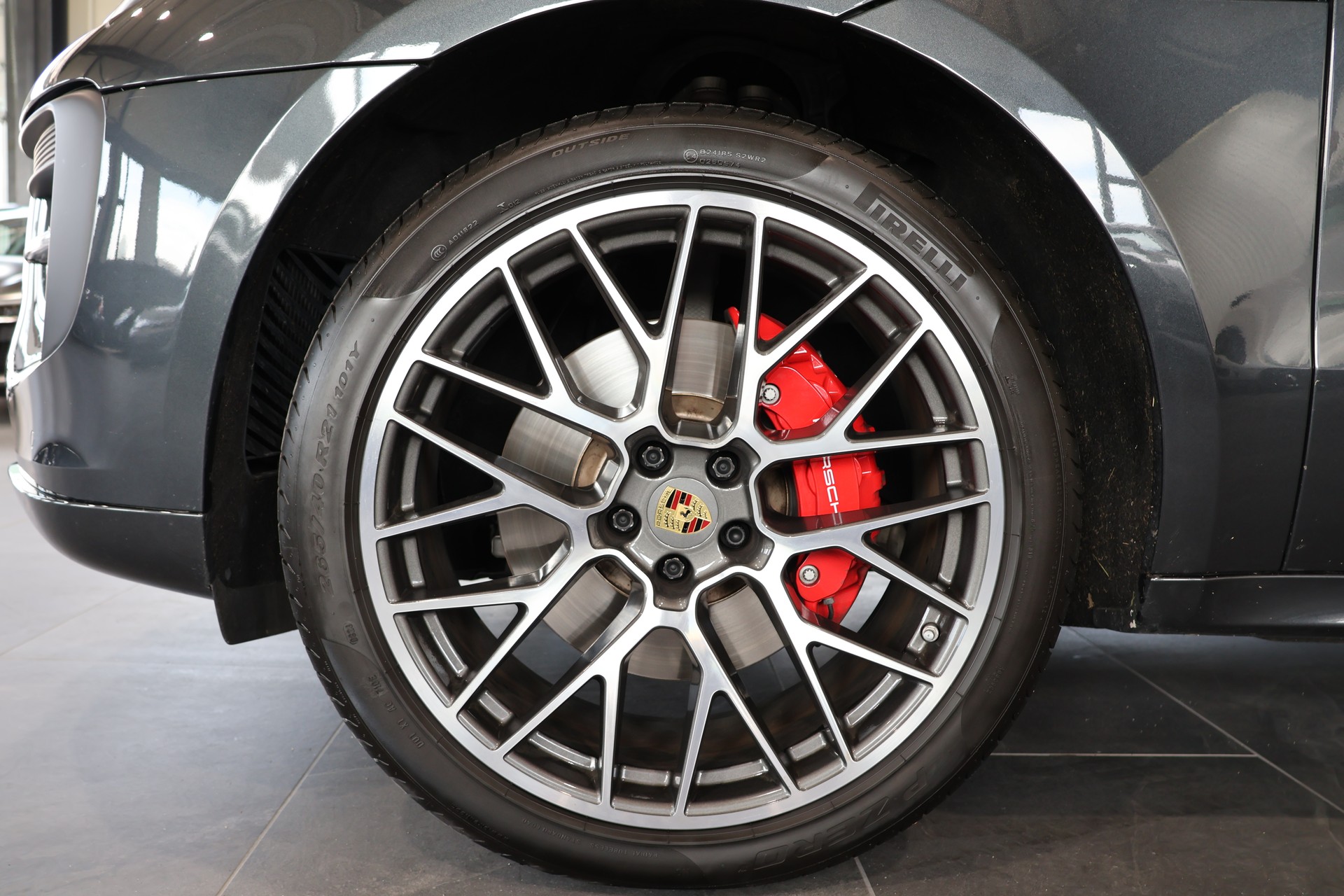 PORSCHE Macan GTS PDK-image-5