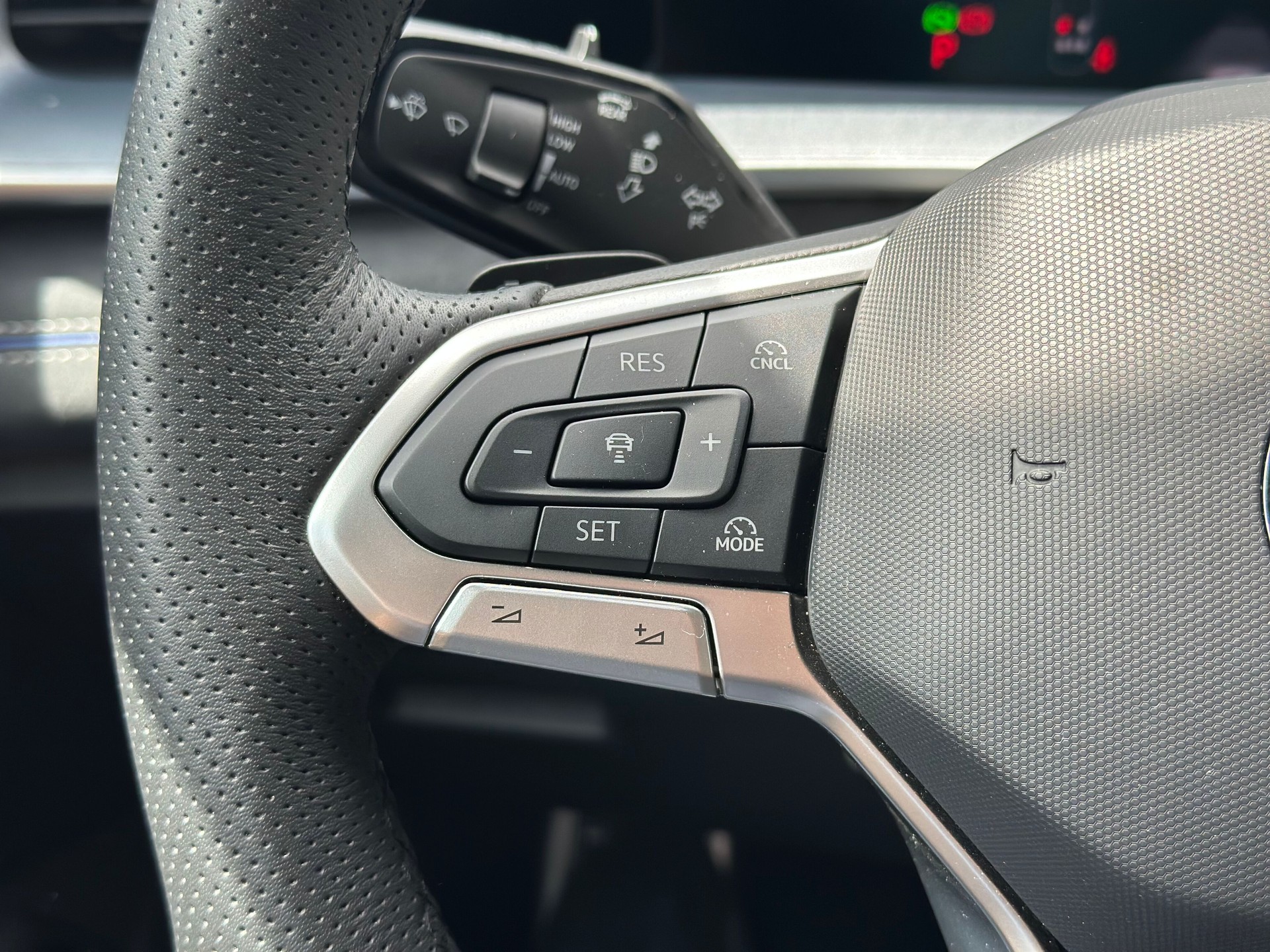 VW Tayron 2.0 TSI R-Line DSG 4Motion-image-9
