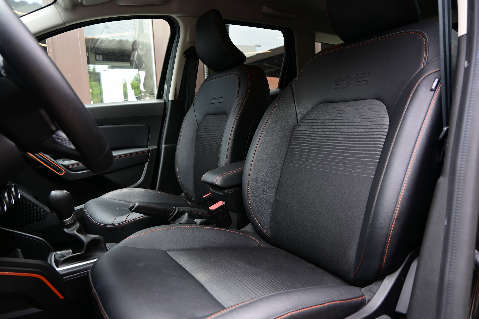 DACIA Duster 1.3 TCe 150 Extreme EDC-image-8