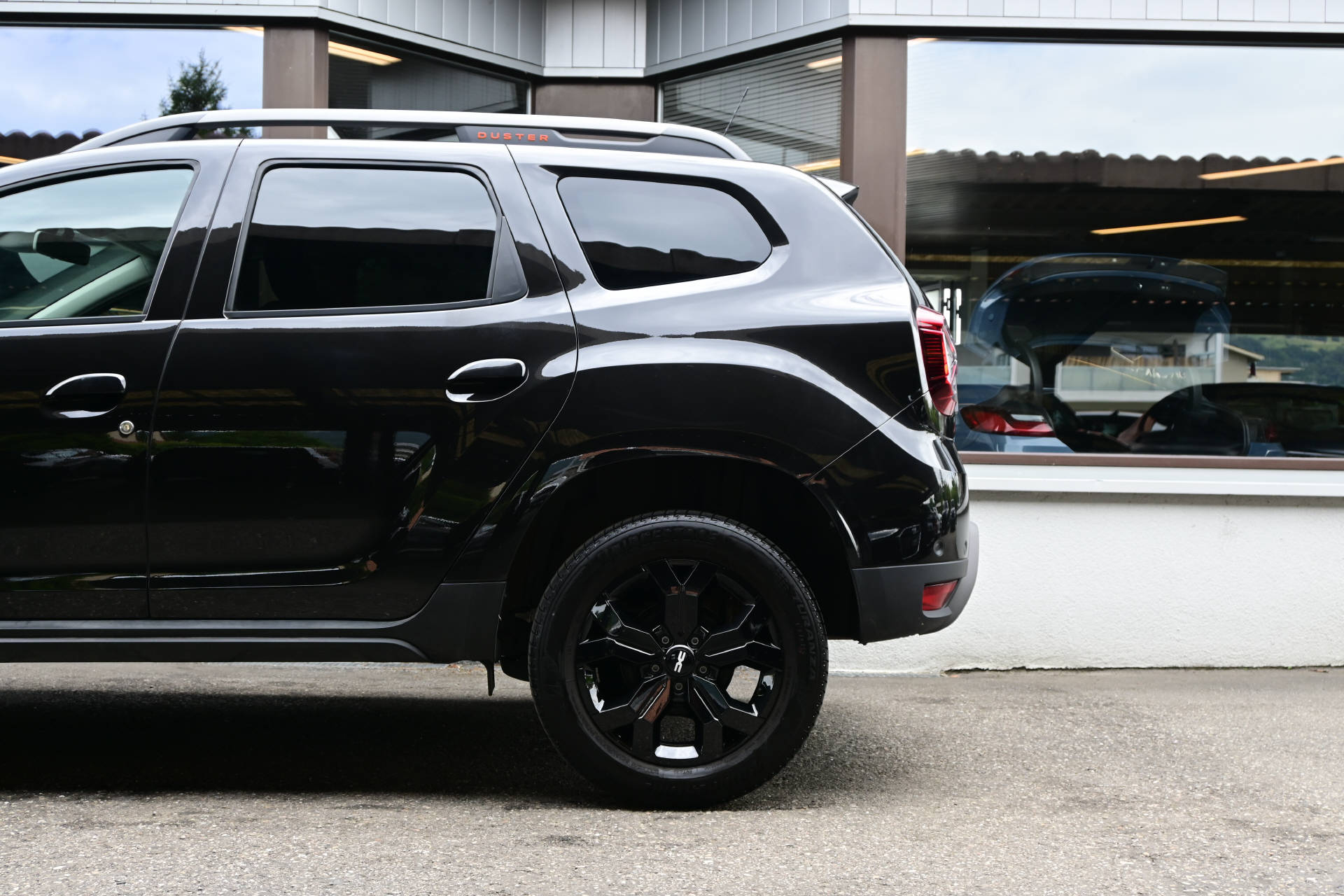 DACIA Duster 1.3 TCe 150 Extreme EDC-image-4