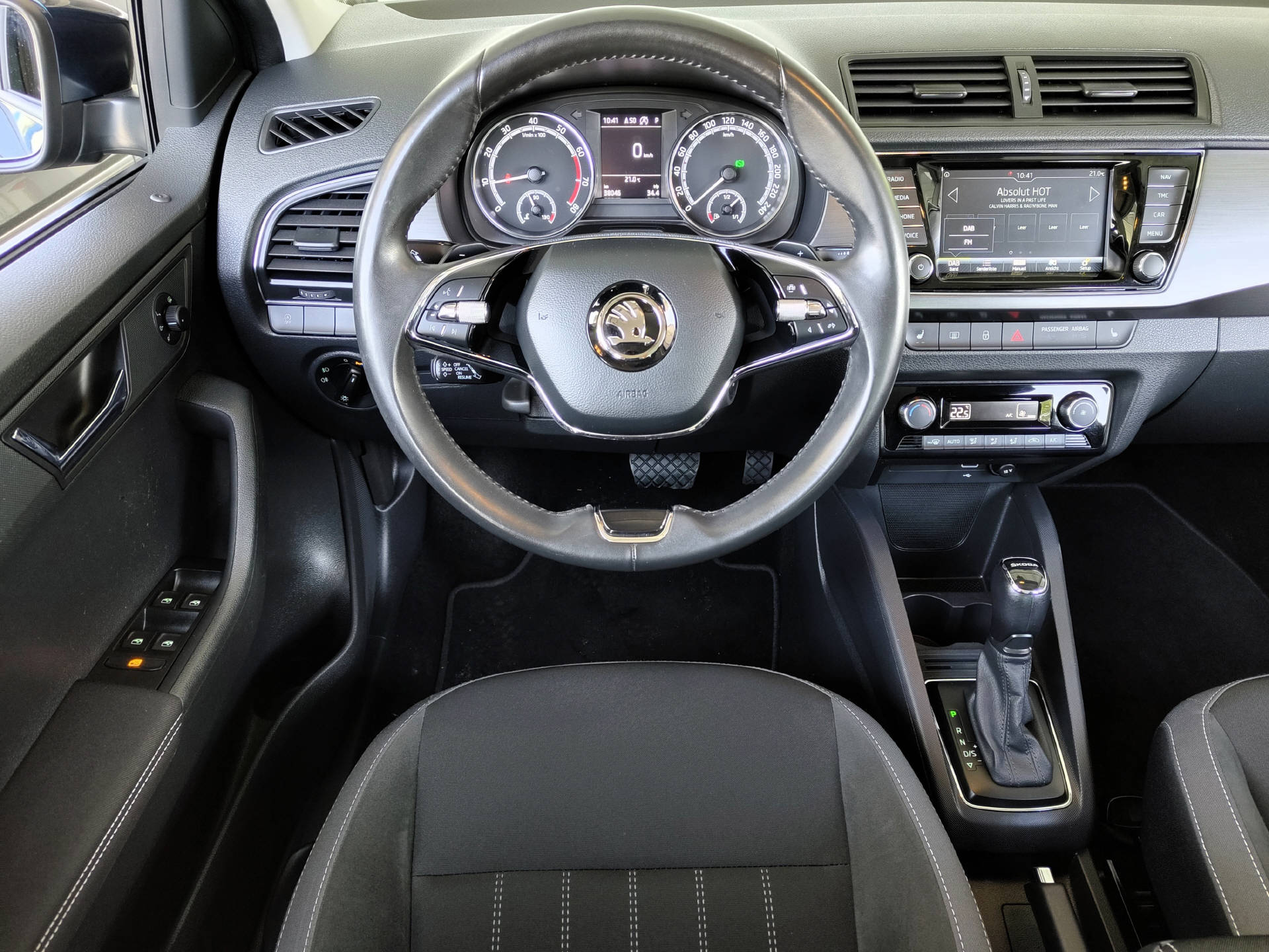 SKODA Fabia 1.0 TSI Style DSG-image-4
