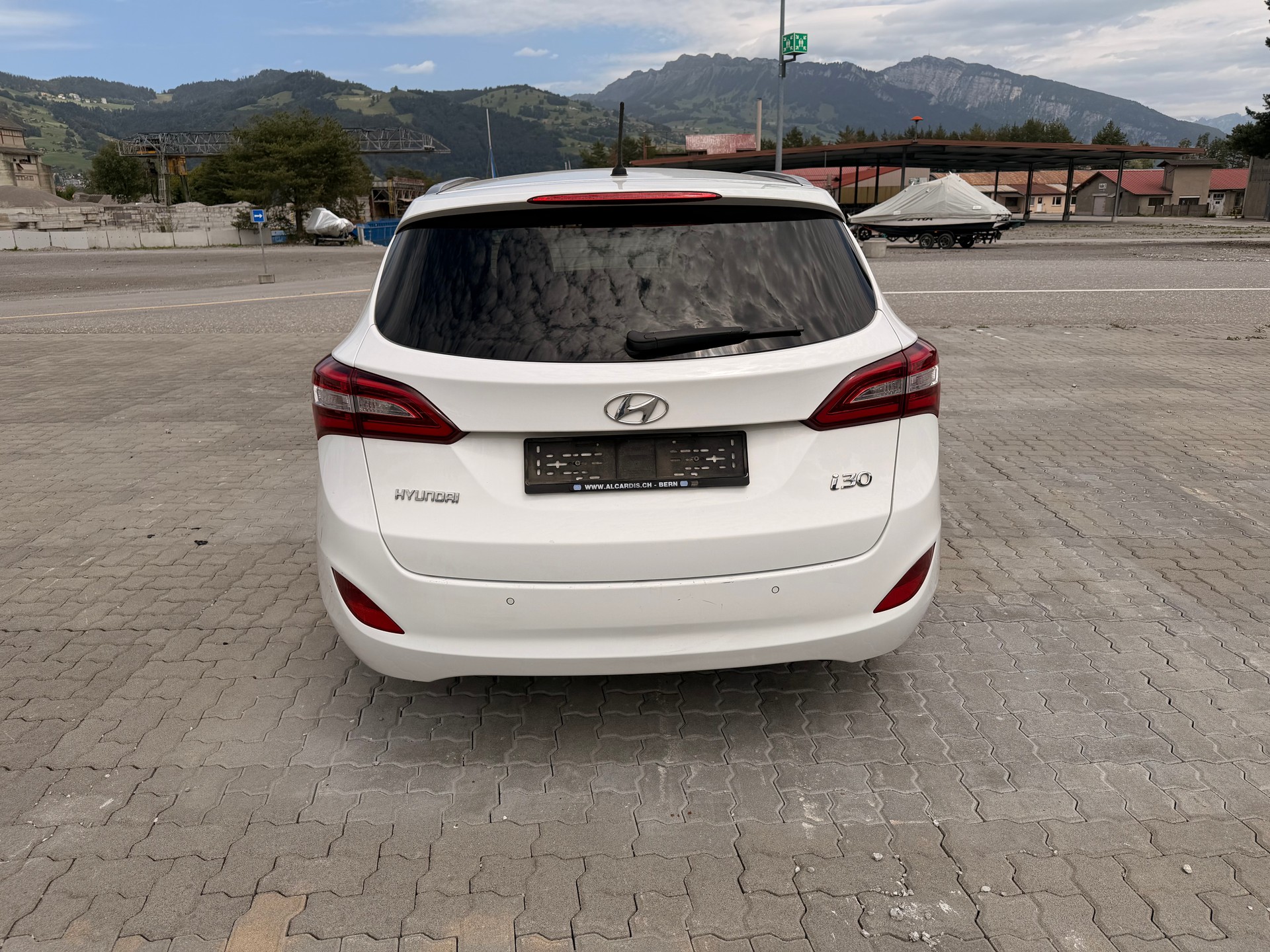 HYUNDAI i30 Wagon 1.6 CRDi Origo-showroom-element-3