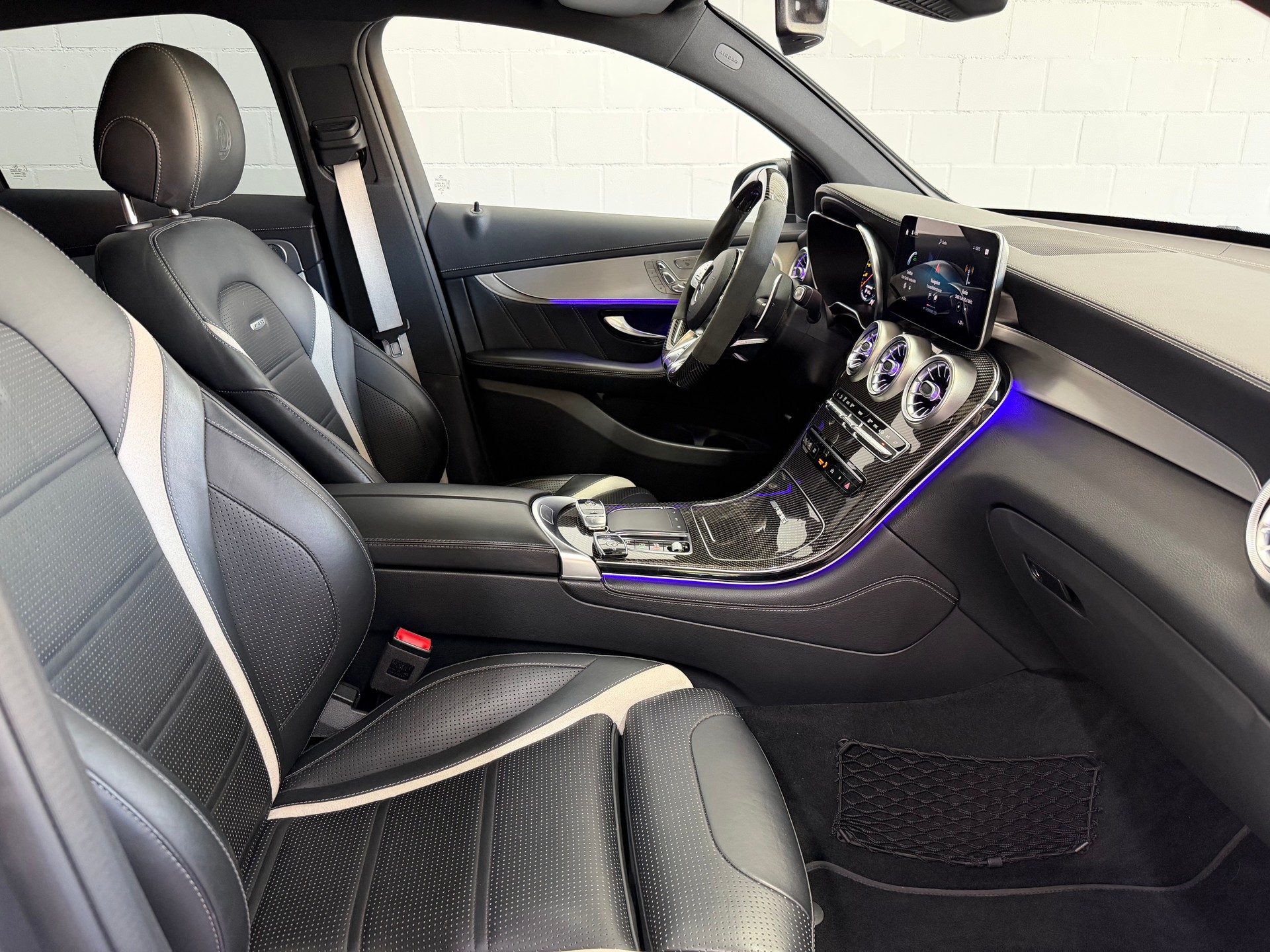 MERCEDES-BENZ GLC Coupé 63 S AMG 4Matic+ 9G-Tronic * PANO * Carbon * 360 Grad Kamera * Burmester-image-5
