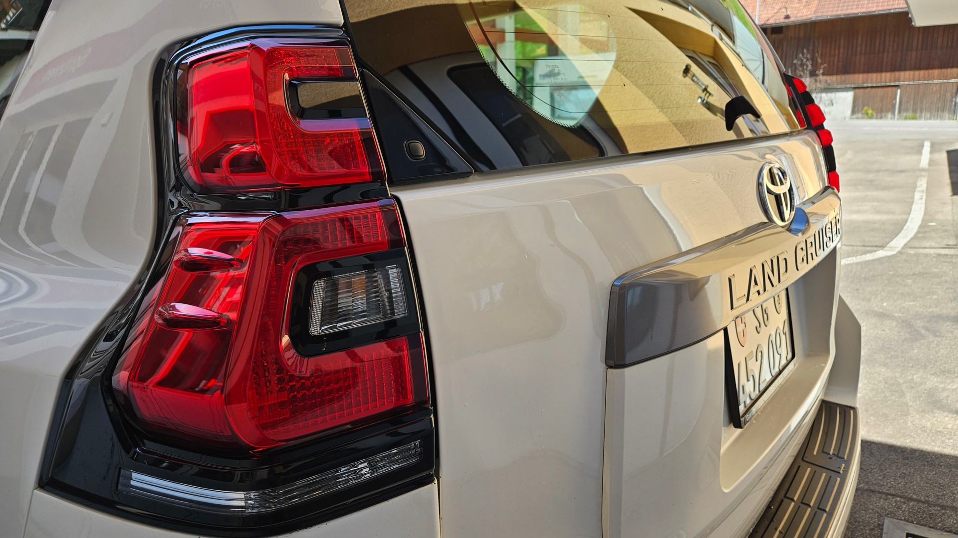 TOYOTA Land Cruiser 2.8TD Active Automat-image-11