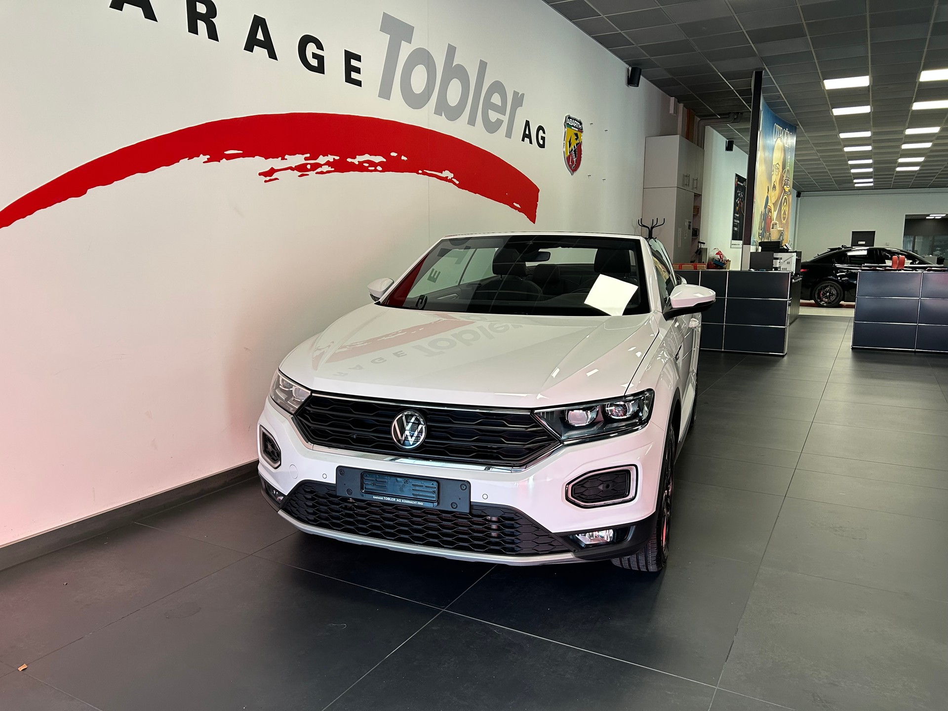 VW T-Roc Cabriolet 1.5 TSI EVO Advance DSG-image-2