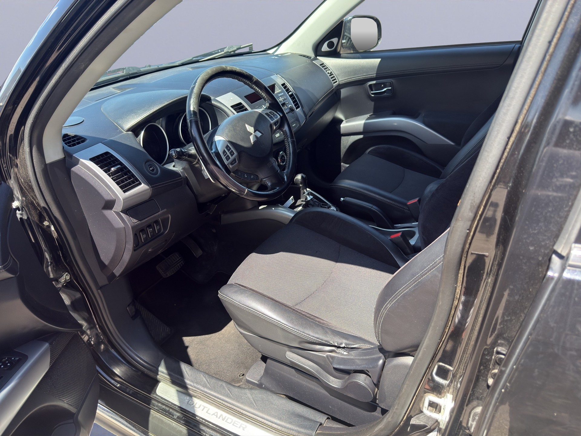 MITSUBISHI Outlander 2.2 DID Invite 4WD TC-SST-image-10