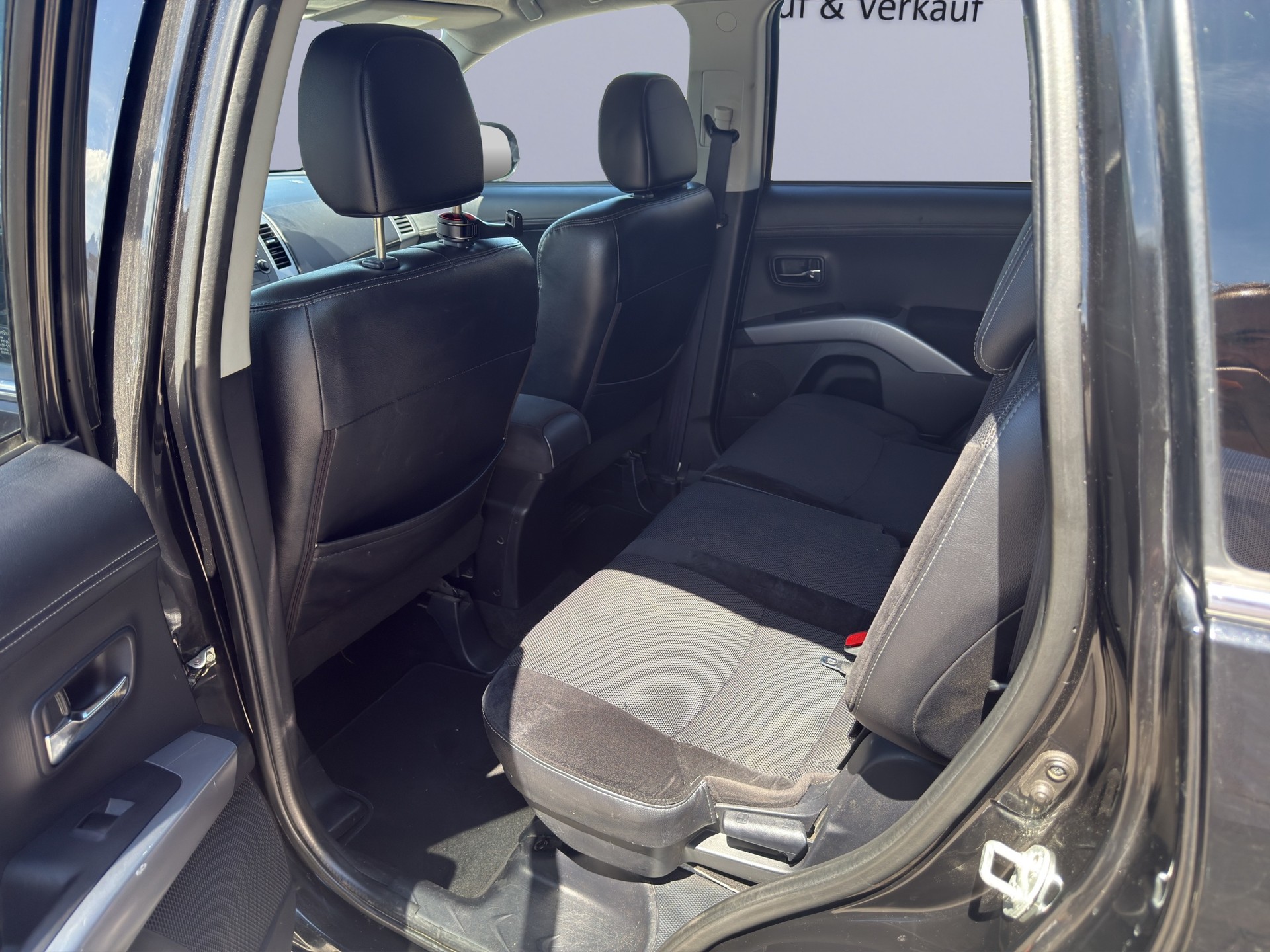 MITSUBISHI Outlander 2.2 DID Invite 4WD TC-SST-image-7