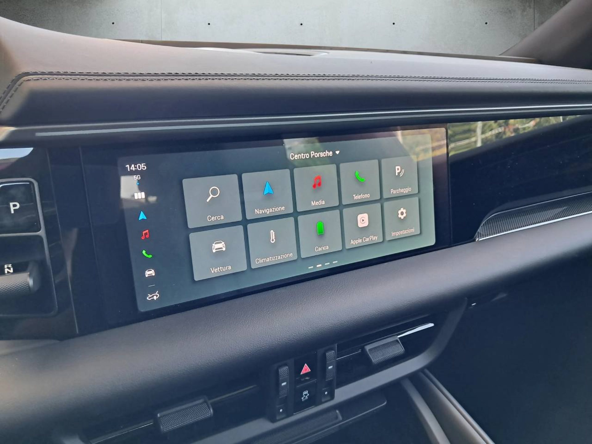 PORSCHE Macan 4-image-22