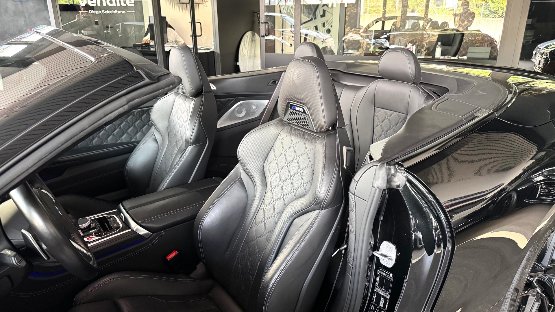 BMW M8 xDrive M Competition Steptronic-image-11
