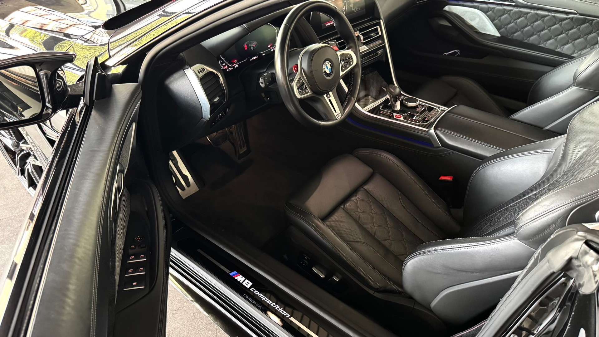 BMW M8 xDrive M Competition Steptronic-image-6