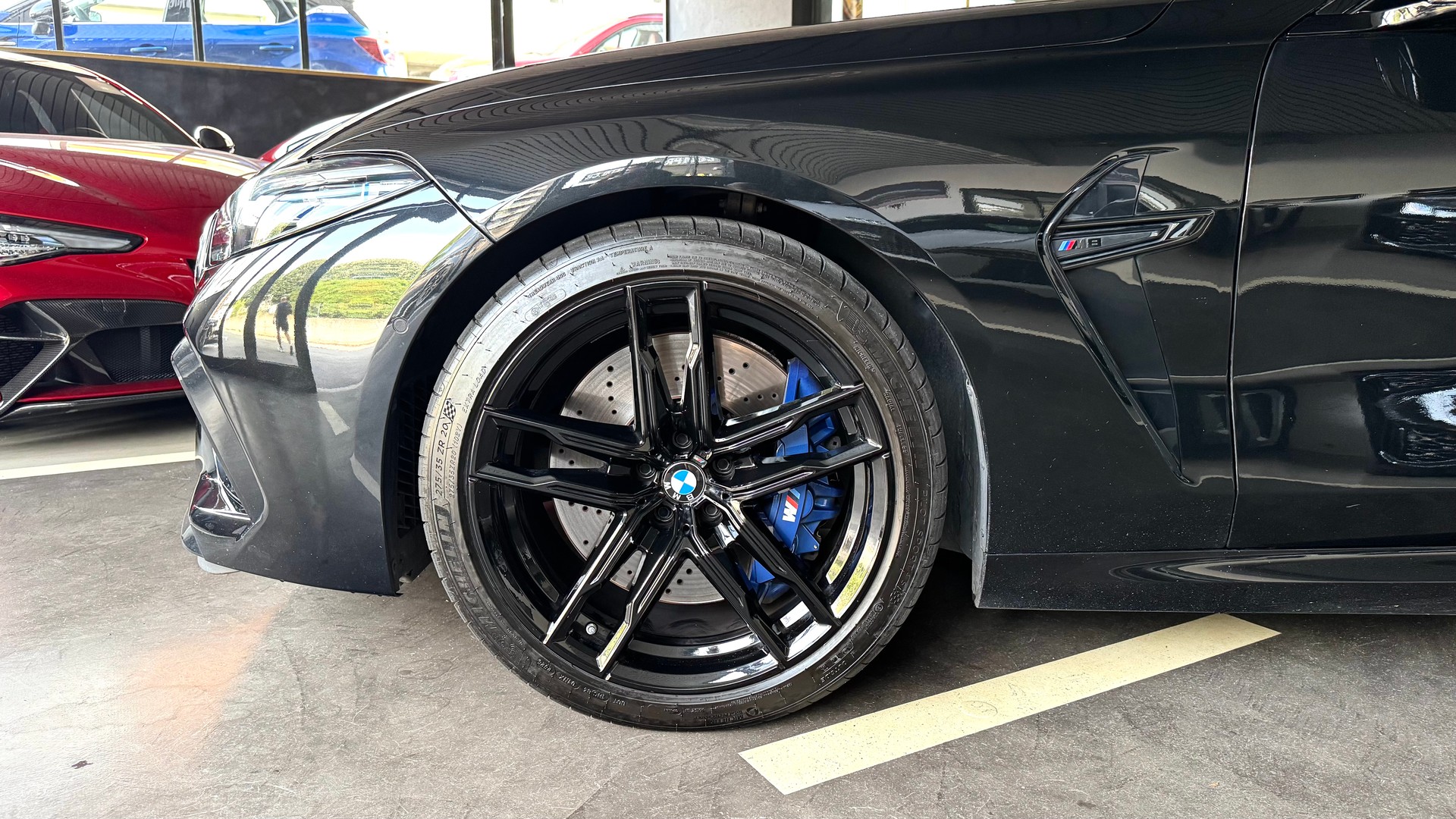 BMW M8 xDrive M Competition Steptronic-image-5